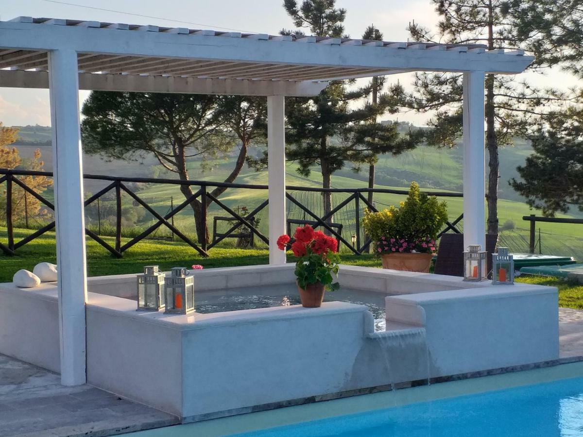 Le Maracla Country House Iesi Eksteriør bilde