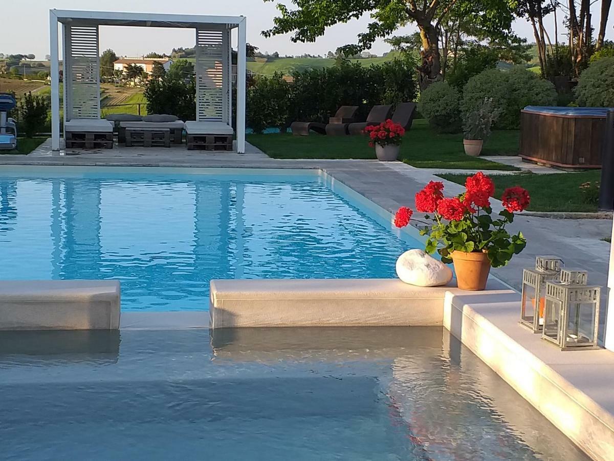 Le Maracla Country House Iesi Eksteriør bilde