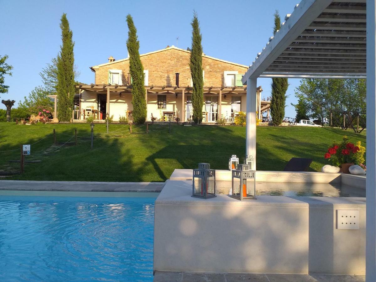 Le Maracla Country House Iesi Eksteriør bilde