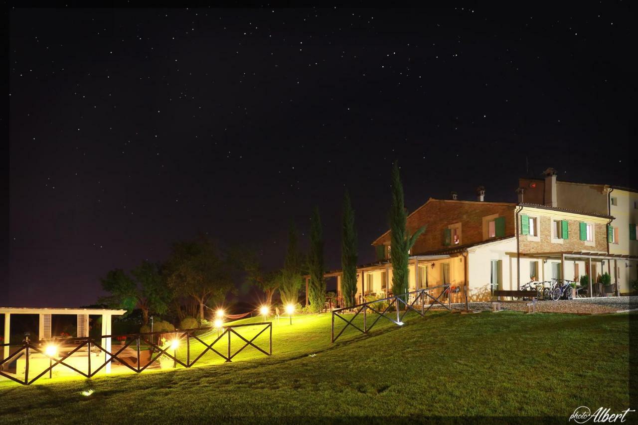Le Maracla Country House Iesi Eksteriør bilde