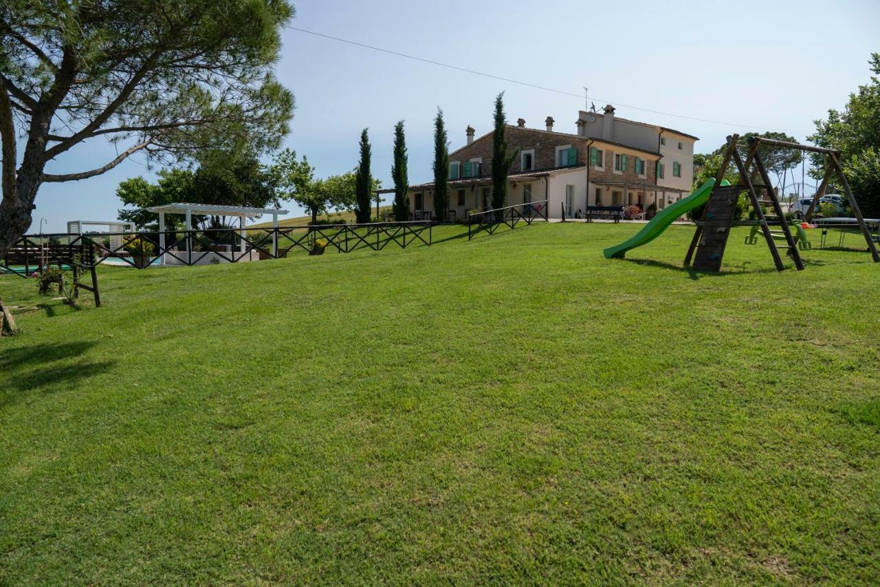 Le Maracla Country House Iesi Eksteriør bilde